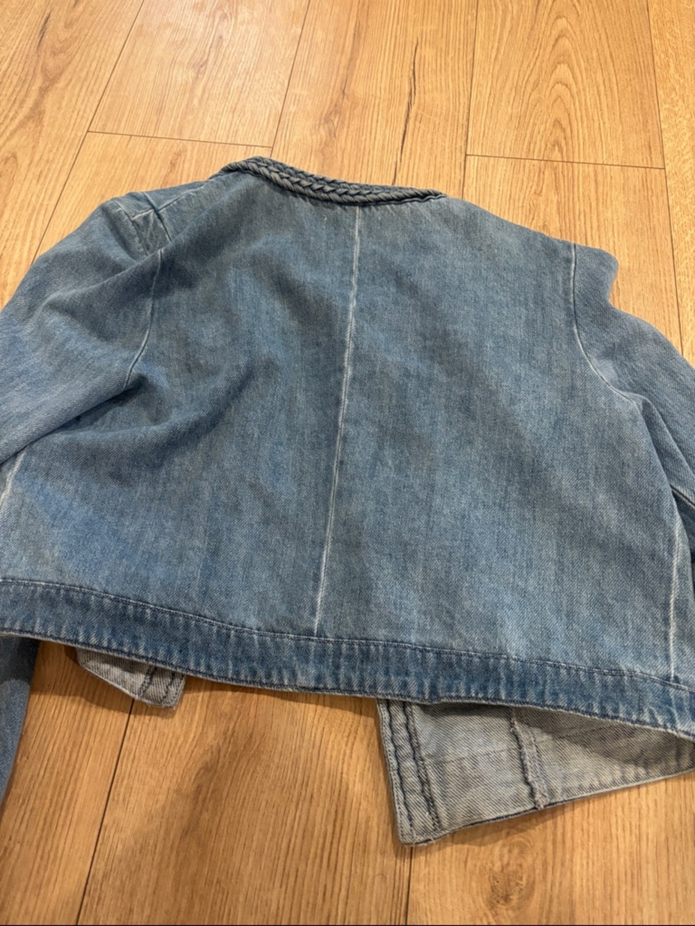 Cropped Denim Jacket - Picture 8 of 10